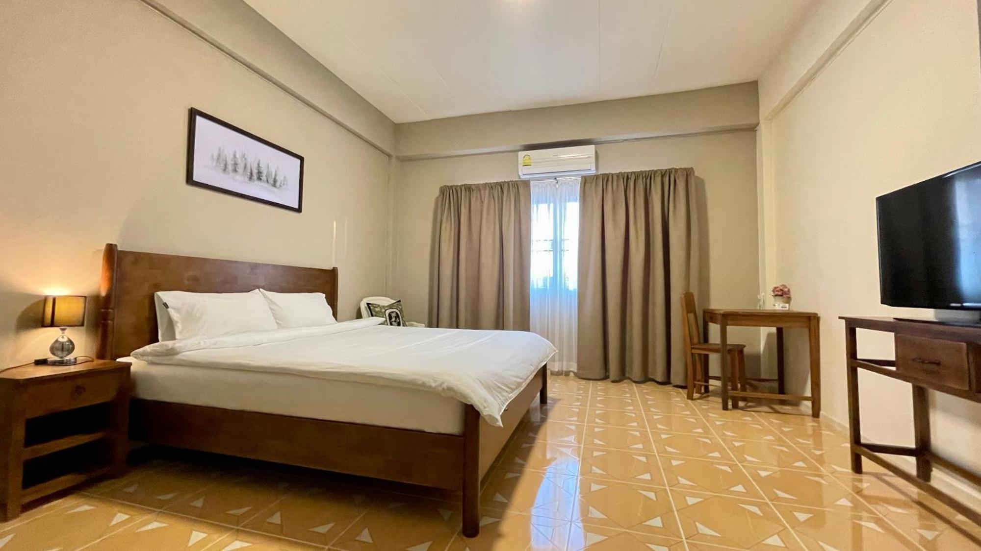 Ay'S House Aparthotel Chiang Mai Exterior photo